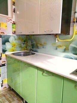 Podobovo.Odessa.Bezpechny district.in Tantsyuri, Odessa - apartment by the day