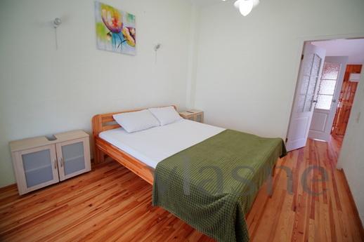 Apartments in a house on the sand, Chernomorsk (Illichivsk) - apartment by the day