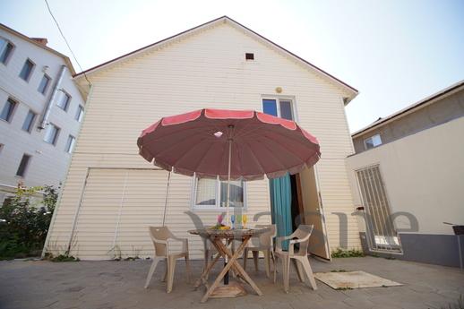 Apartments in a house on the sand, Chernomorsk (Illichivsk) - apartment by the day