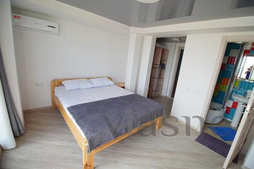Apartments in a house on the sand-gorgeo, Chernomorsk (Illichivsk) - apartment by the day