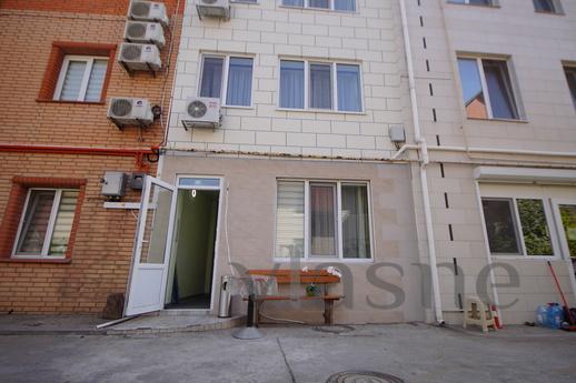 Apartments in a house on the sand-gorgeo, Chernomorsk (Illichivsk) - apartment by the day