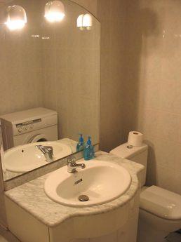 2-bedroom: Artema St 59, Kyiv - apartment by the day
