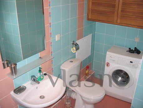 1-bedroom: Prymachenko Mary Boulevard 5, Kyiv - apartment by the day