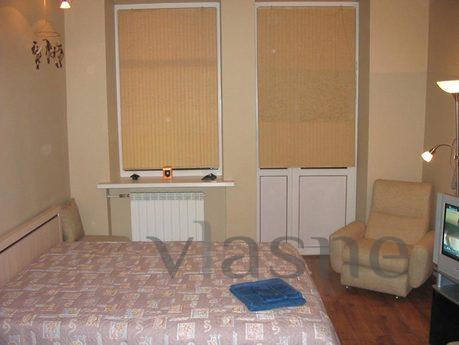 1-bedroom: Prymachenko Mary Boulevard 5, Kyiv - apartment by the day