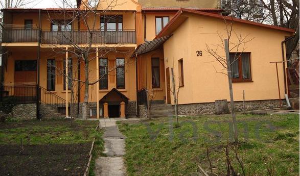 Zatishny house near the railway station, Lviv - apartment by the day