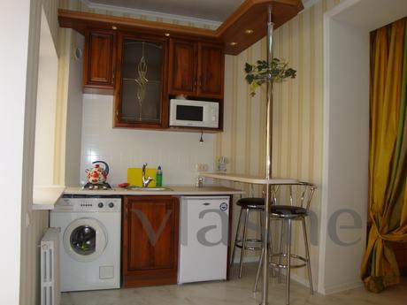 1BR apartment in the historic center, Odessa - apartment by the day