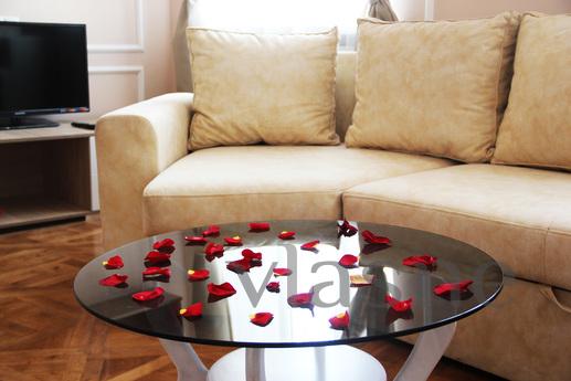 Rent 1com city center VIP class, weaving, Ivano-Frankivsk - apartment by the day