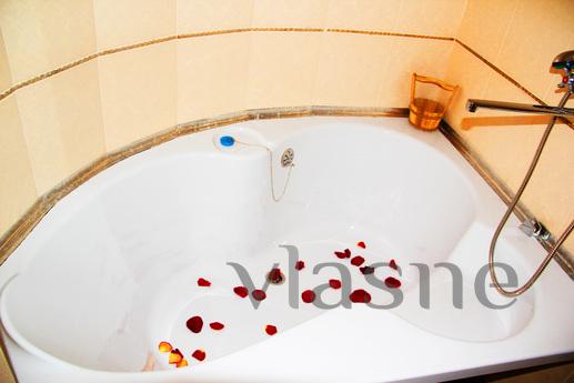 Rent 1com city center VIP class, weaving, Ivano-Frankivsk - apartment by the day