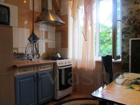 Apartment for rent in the city center, Alushta - apartment by the day