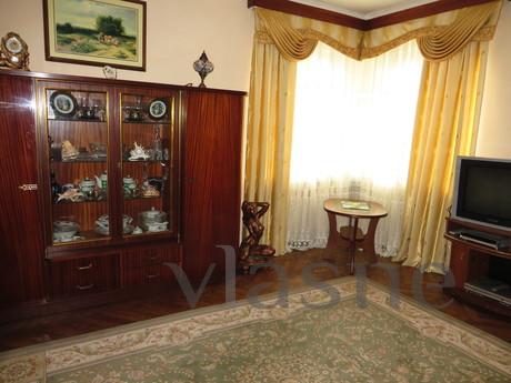 Two rooms in a mansion 10 min. from the , Lviv - apartment by the day