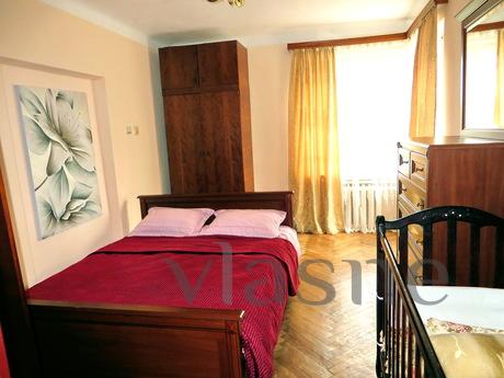 Two rooms in a mansion 10 min. from the , Lviv - apartment by the day