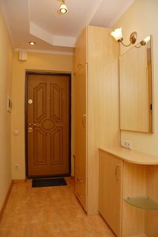 Business-class apartment in the city cen, Kyiv - apartment by the day