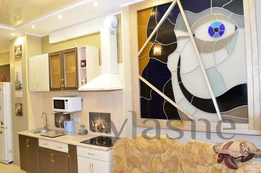 Luxury apartment near the sea 2 Bedrooms, Odessa - apartment by the day