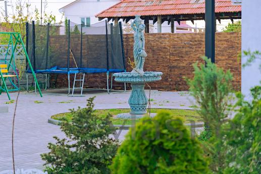 Guest House Shafran, room Modern, Chernomorsk (Illichivsk) - apartment by the day