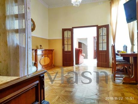 One-bedroom apartment in the center with, Lviv - apartment by the day