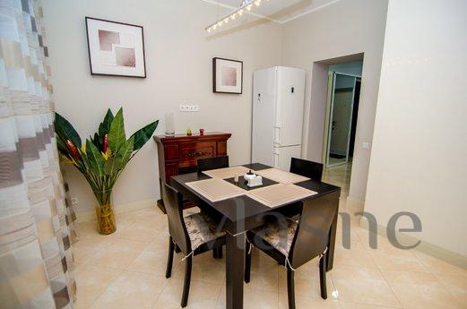 Designer apartment not far from the sea!, Odessa - apartment by the day