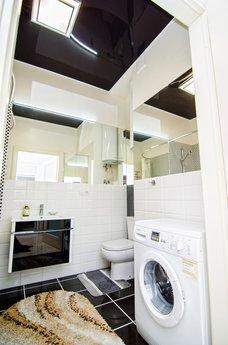 Designer apartment not far from the sea!, Odessa - apartment by the day