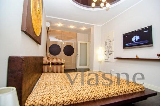 Designer apartment not far from the sea!, Odessa - apartment by the day