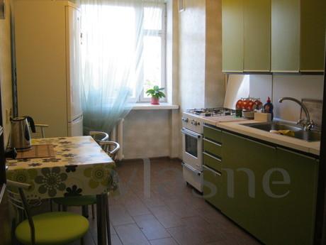 Daily, hourly 1-2, Simferopol - apartment by the day