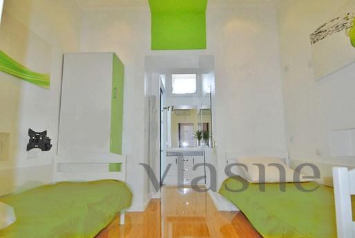 Apartment 'Cozy flat', centr, Yalta - apartment by the day
