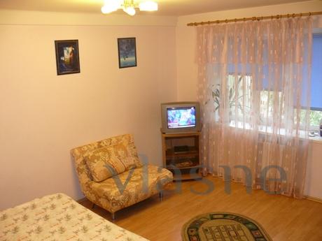Red Army 85-87 Center Kyiv, Kyiv - apartment by the day