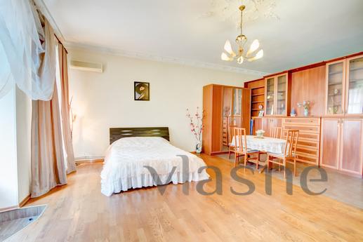 Rent 1k. Ekaterininskaya / Deribasovskay, Odessa - apartment by the day