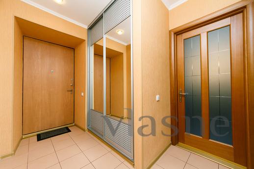 Apartment in the center, Kyiv - apartment by the day