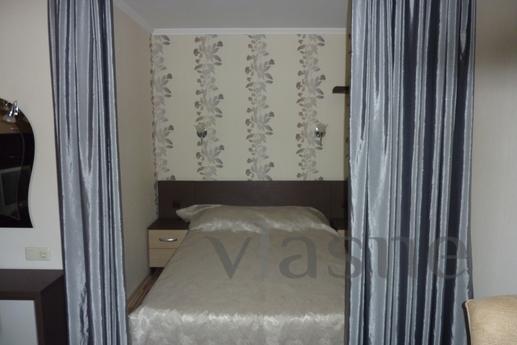 Cozy apartment located near the beach and park Luzanovka to 