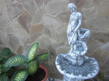 Rent a room at the sea at any time, Yalta - apartment by the day