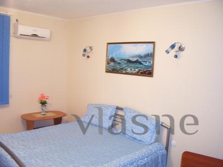 Rent a room at the sea at any time, Yalta - apartment by the day
