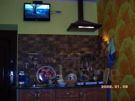 Rent a room at the sea at any time, Yalta - apartment by the day