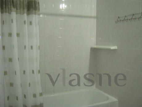 Center .. WI-FI. Convenient location., Simferopol - apartment by the day