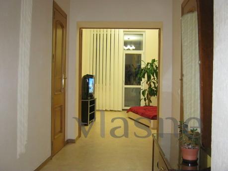 Center .. WI-FI. Convenient location., Simferopol - apartment by the day