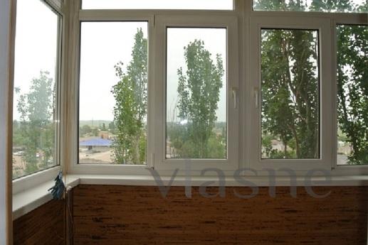 Three bedroom apartment Vokzalnoye High, Kerch - apartment by the day