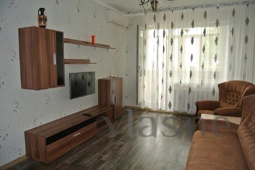 Three bedroom apartment Vokzalnoye High, Kerch - apartment by the day