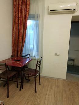 Studio by the sea, Yalta - apartment by the day