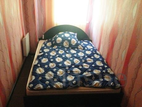 Large apartment suites at HPU in the &qu, Simferopol - apartment by the day