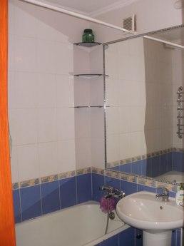 1 bedroom Apartment near the metro, Kyiv - apartment by the day