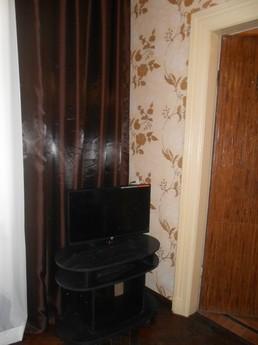 Deribasovskaya1 apartment 700grn, Odessa - apartment by the day