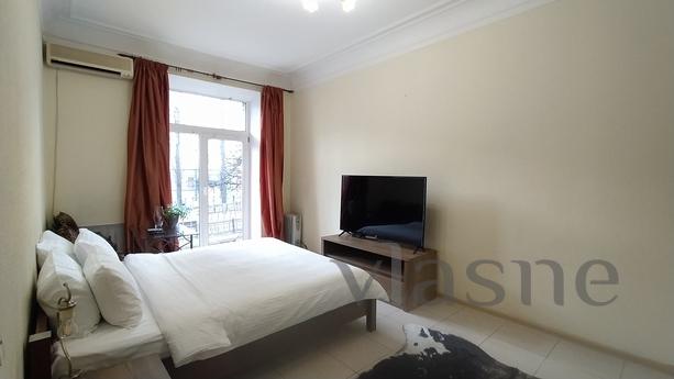 1 room, Cozy apartment with a balcony, Киев - квартира посуточно