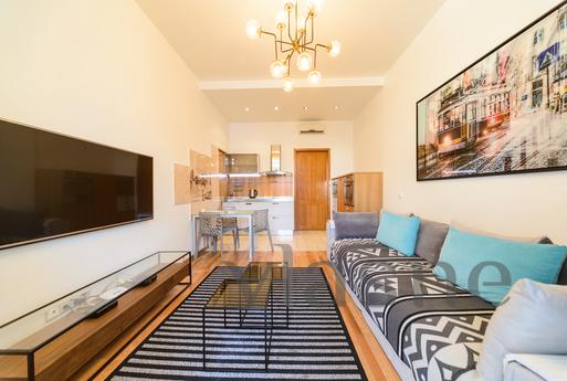 Apartment with a terrace on Khreshchatyk, Kyiv - apartment by the day