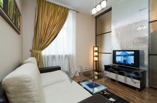 Basseinaya Str. 17, Kyiv - apartment by the day