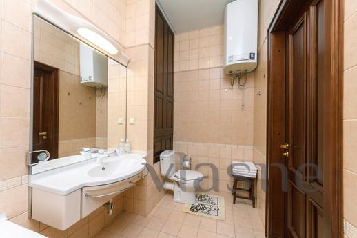 Khreshchatyk, 23, Kyiv - apartment by the day
