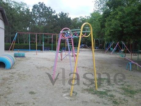 1 к.домик на земле по ул, Кирова, рядом, Евпатория - квартира посуточно
