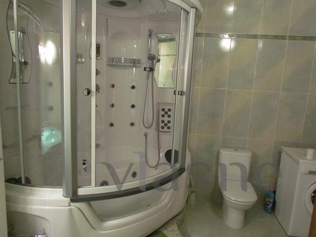 Rent one his three-room apartment, Odessa - apartment by the day