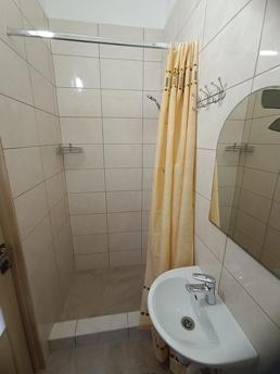 Кімнати в маленькому будинку без господа, Берегово - квартира посуточно