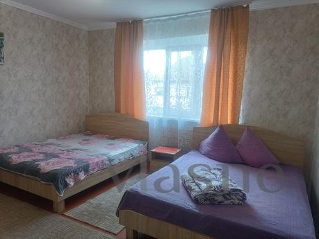 Кімнати в маленькому будинку без господа, Берегово - квартира посуточно