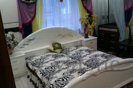 Apartment VIP level. New furniture, ceilings, black, Jacuzzi