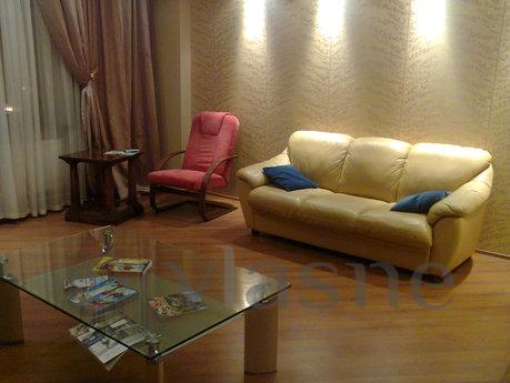 Spacious, very bright and cozy apartment in the heart of the