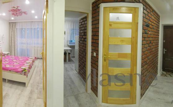 Apartment in Parkovaya, Chernomorsk (Illichivsk) - apartment by the day